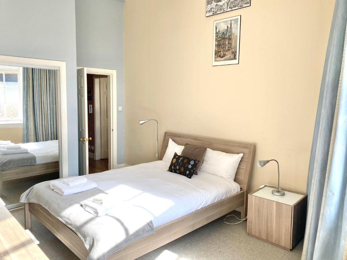 Royal Mile Mansions By Edinburgh City Apartments Extérieur photo